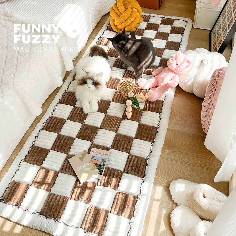 Cream-coloured Large Plaid Square Fuzzy Pet Dog Mat Bed Couch Cover